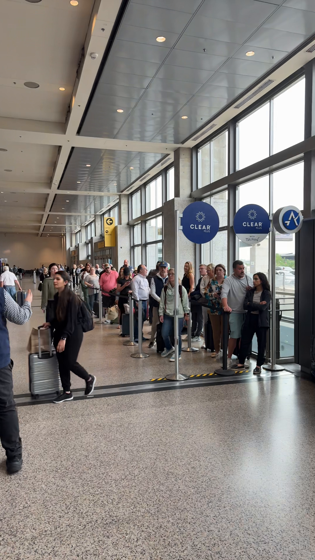 Airport Queue Chaos