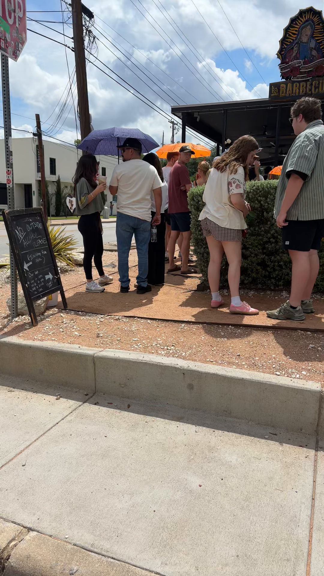 La Barbecue at Cesar Chavez — Community video by a Cityvibe spotter