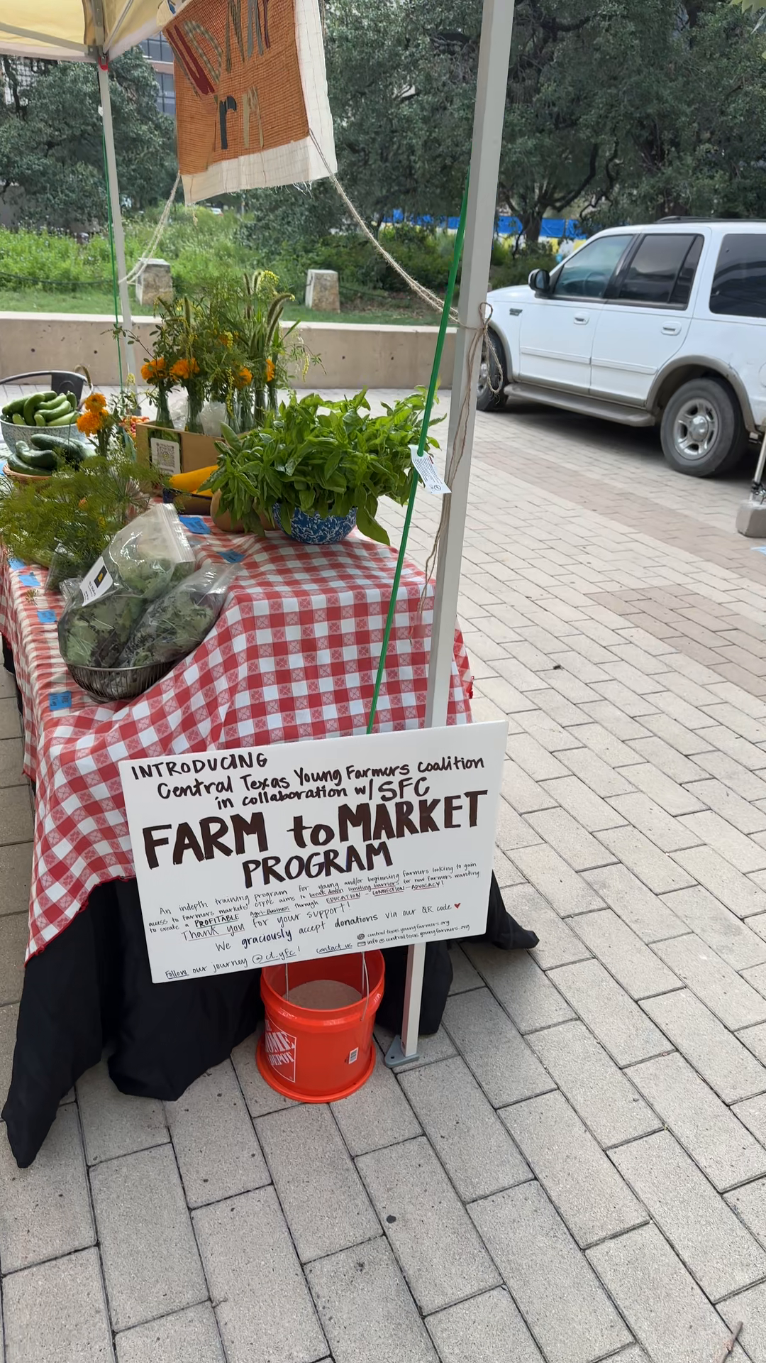 Downtown Farmers' Market — Community video by a Cityvibe spotter