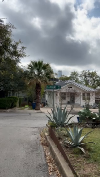 Oakland Ave Snapshot